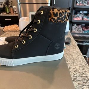 Women’s 9 timberland
